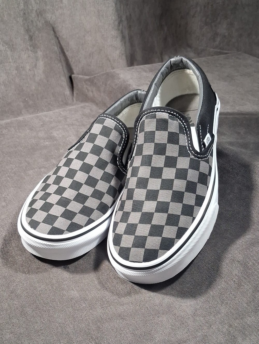 Vans Black & Pewter Grey Classic Slip On Checkerboard Sneakers VG+ US 8